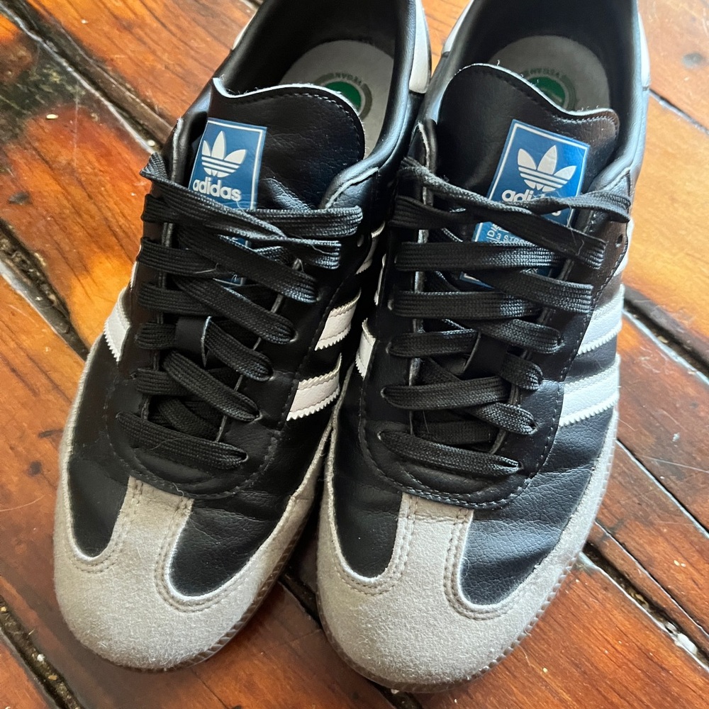 Vegan leather sambas
